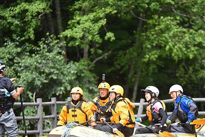 層雲峡大函小函ラフティングツアー