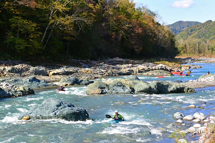 沙流川アッパーのダウンリバー