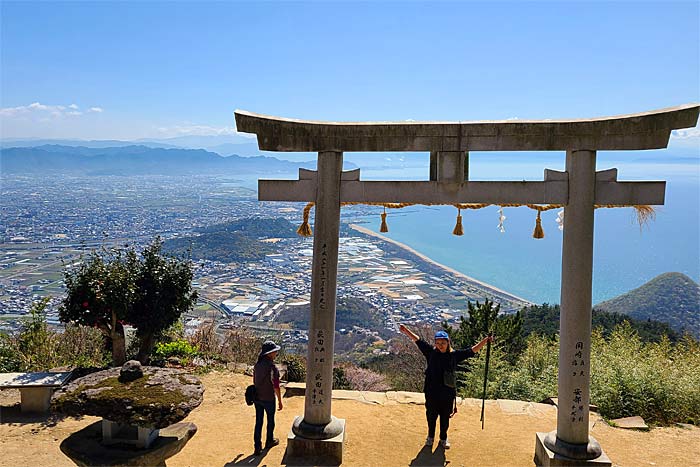 高屋神社