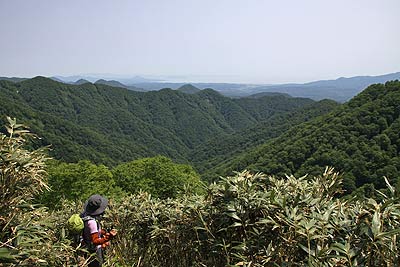 背後に津軽海峡が