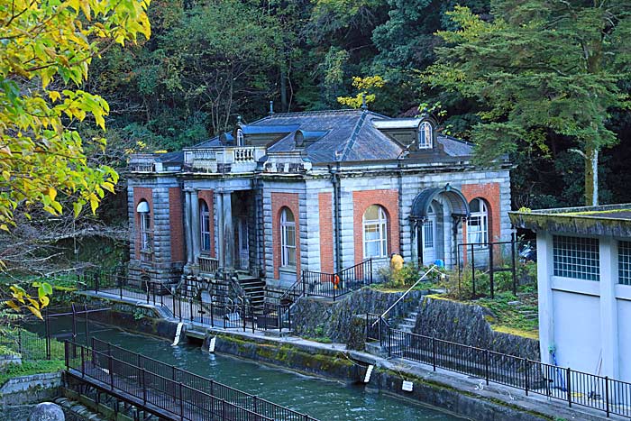 旧九条山浄水場原水ポンプ室